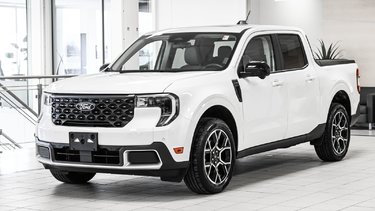 Ford Maverick LARIAT | AWD | 2.5L HYBRIDE | TOIT | SPÉCIAL DÉMO 2025