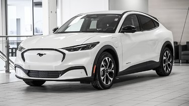 Mustang Mach-E Select | AWD | ENS CONFORT | NAVIGATION |