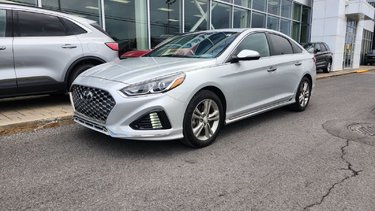 Hyundai Sonata Essential | SPORT PKG | TOIT OUVRANT | CARPLAY | 2019