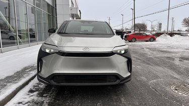Toyota bZ4X LE | SIÈGES / VOLANT CHAUFFANTS | HAYON ÉLECTRIQUE 2024