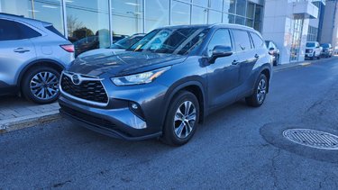 Toyota Highlander XLE | AWD | CUIR | TOIT OUVRANT | 2020