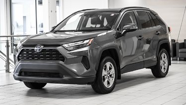 RAV4 Hybrid XLE | AWD | TOIT OUVRANT | CARPLAY |