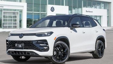 2025 Volkswagen Tiguan Comfortline R-Line Black Edition 4MOTION