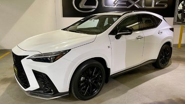 2022   F SPORT 3