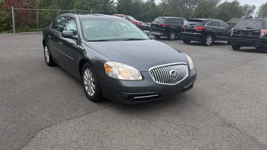 Buick Lucerne CXL 2011