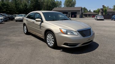 2013 Chrysler 200 Touring SEDAN**AUTOMATIQUE****