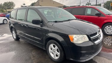 Dodge Grand Caravan SE 2012