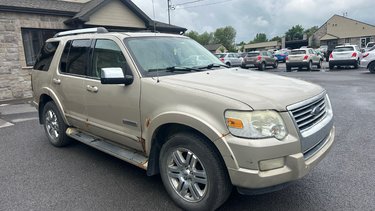 Ford Explorer Limited 2006 7 passsgers