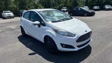 Ford Fiesta SE 2015