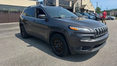 2015 Jeep Cherokee North HATCHBACK**AUTOMATIC TRANSMISSION**