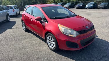 2015 Kia Rio Lx HATCHBACK**AUTOMATIC TRANSMISSION**