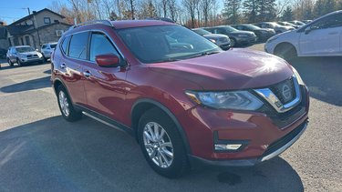 2017 Nissan Rogue SV *********BEAU  SUV******