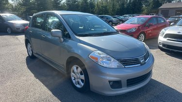 Nissan Versa 1.8 SL 2009 HATCHBACK**TRANSMISSION  AUTOMATIQUE