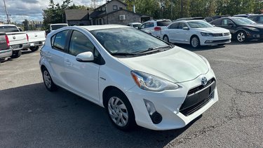 2015 Toyota Prius c Technology
