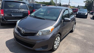 Toyota Yaris LE 2013