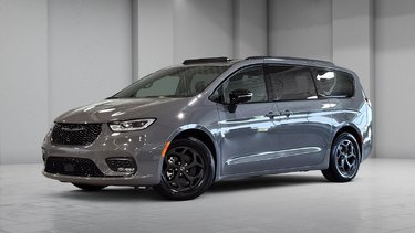 Chrysler Pacifica LIMITED GPS CUIR CARPLAY TOIT 2025 AUCUN DOSSIER DE DOMMAGE - 1 SEUL PROPRIETAIRE