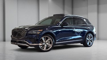 GENESIS GV70 2.5T PRESTIGE AWD CAM 360 SIEGE MASSAGE TOIT PANO 2026 Awd Roues de 21 Po Toit Ouvrant Pano Sieges Avant Ventilés et Chauffants  Arr Chauffants