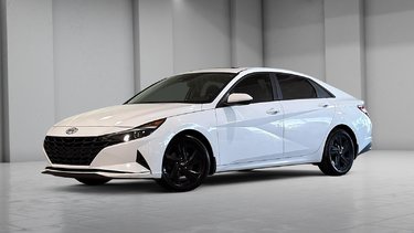 Hyundai Elantra PREFERRED TECH TOIT OUVRANT VOLANT CHAUFFANTS CAM 2023 PLUS DE 130 VEHICULES EN INVENTAIRE
