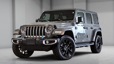 Jeep Wrangler 4xe UNLIMITED SAHARA HYBRID GPS CUIR CAM CARPLAY 2022 AUCUN DOSSIER DE DOMMAGE - 1 SEUL PROPRIETAIRE