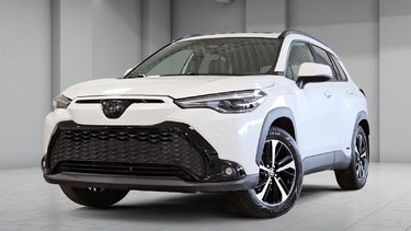 Toyota Corolla Cross HYBRID XSE AWD TOIT CAMERA GPS SON JBL 2024 PLUS DE 130 VEHICULES EN INVENTAIRE
