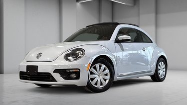 Volkswagen Beetle Coupe CLASSIC CAMERA TOIT PANORAMIQUE BAS KILOMETRAGE 2017 PLUS DE 130 VEHICULES EN INVENTAIRE