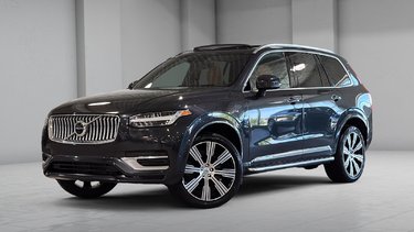 Volvo XC90 T8 RECHARGE 7 PLACES BOWER WILKINS  GPS TOIT CUIR 2021 PLUS DE 150 VÉHCIULES SUR PLACE, VENEZ NOUS VOIR!