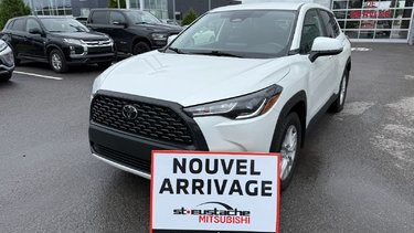 Toyota COROLLA CROSS LE**AWD/4X4**CARPLAY**CRUISE**SIEGES CHAUFFANTS** 2023