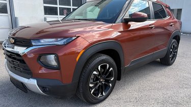 LT (AWD) 2021