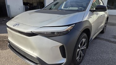 XLE (AWD) 2023