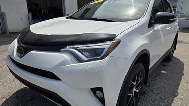 SE (AWD) 2017