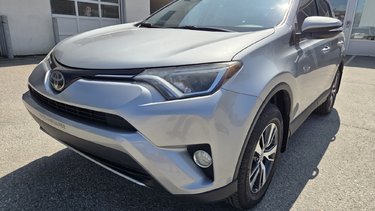 XLE (AWD) 2018