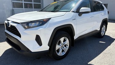 2021   Hybride LE (AWD)