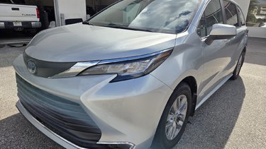2021   XLE AWD