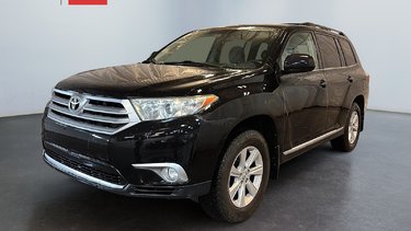 2012   Base AWD V6