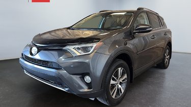 2017   XLE AWD