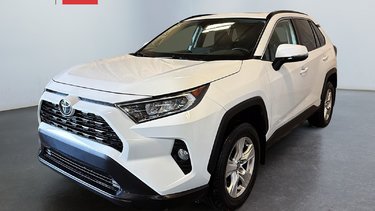 XLE AWD 2021