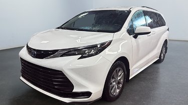 LE HYBRID AWD 8 Passager 2024