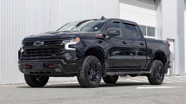 2025 Chevrolet Silverado 1500 LT Trail Boss 3.0L Duramax, Off-Road Appearance Package, Convenience Package