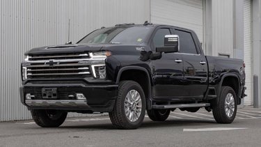 2023 Chevrolet Silverado 3500 HD High Country 6.6L Duramax, Tech Package, Gooseneck/5th Wheel Prep Package