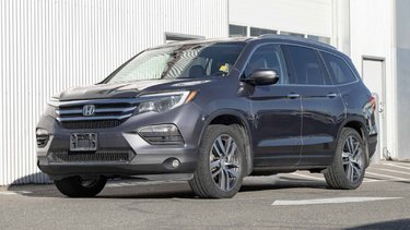 2016 Honda Pilot Touring 3.5L V6, Rear Entertainment System, Heated and Ventilated Front Seats