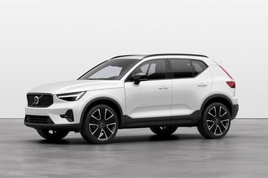 XC40 B5 AWD Ultimate Dark Theme 4 Cylinder Engine 2.0L All Wheel Drive