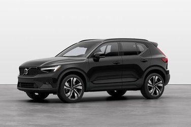 XC40 B5 AWD Ultimate Dark Theme 4 Cylinder Engine 2.0L All Wheel Drive