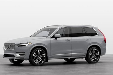 XC90 B6 AWD Ultimate Bright Theme 7-Seater 4 Cylinder Engine 2.0L All Wheel Drive