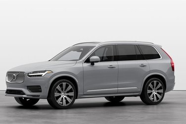 XC90 B6 AWD Ultra Bright Theme 7-Seater 4 Cylinder Engine 2.0L All Wheel Drive