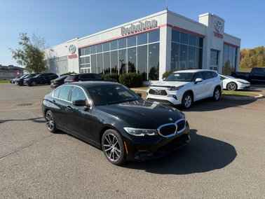 2022   330i xDrive