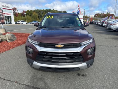 2023   LT