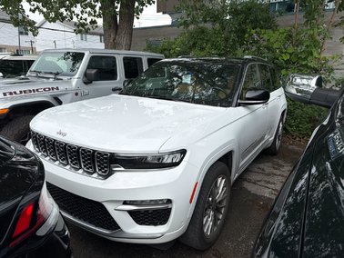 Grand Cherokee Summit