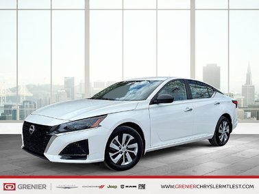 Altima S + AWD + CARPLAY