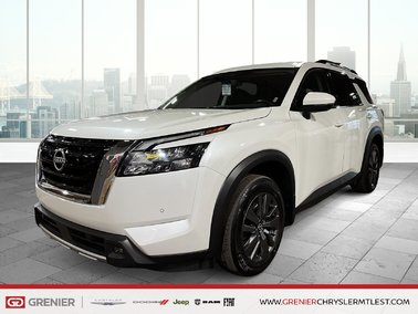 Pathfinder SV + AWD + TOIT OUVRANT PANNO