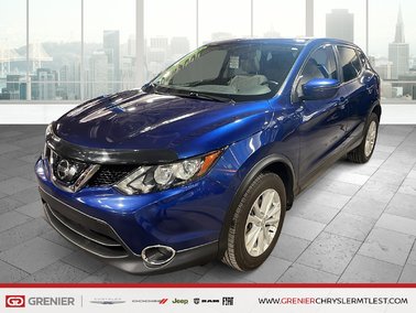Qashqai SV + TOIT OUVRANT + ATTACHE-REMORQUE